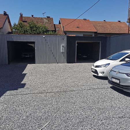 Nunanina Apartmani Pozega Eksteriør billede