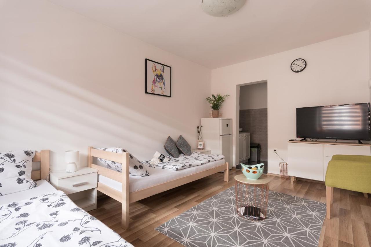 Nunanina Apartmani Pozega Eksteriør billede