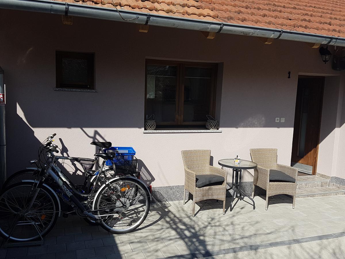 Nunanina Apartmani Pozega Eksteriør billede